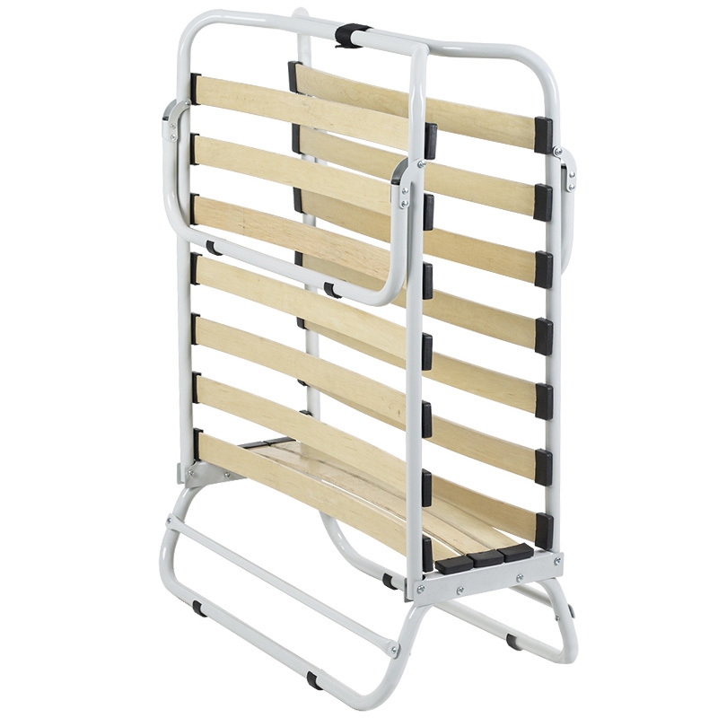 Кровать в сложенном виде.