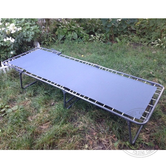 Раскладушка «Ретро», ткань кордура, подголовник в нулевом положении.